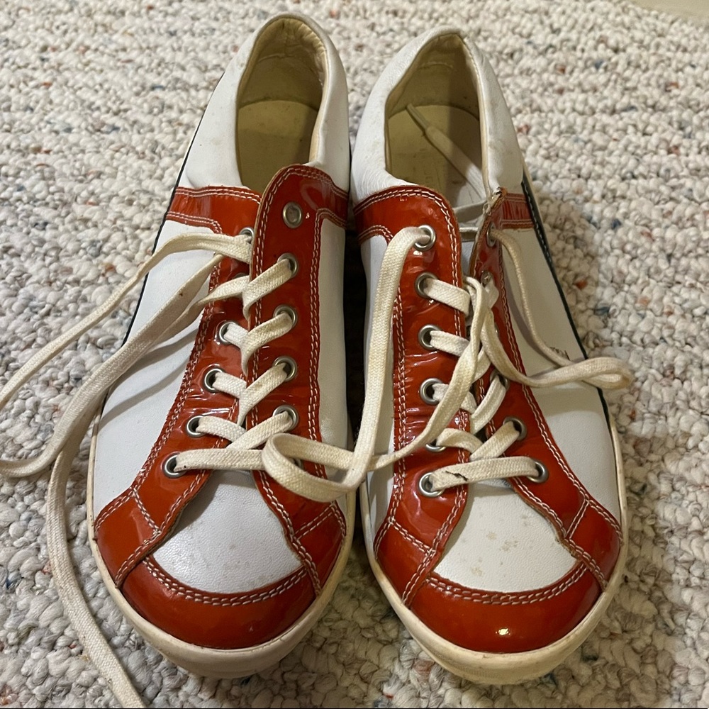 PRE-LOVED attilio giusti leombruni PATENT LEATHER sneaker